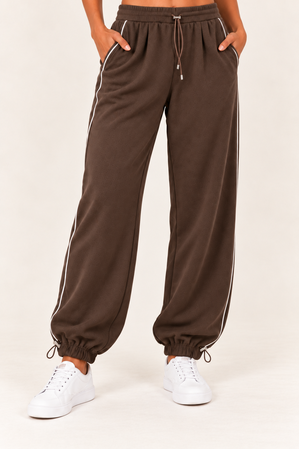 Women’s Oversized Quarter-Zip Two-Piece Set.