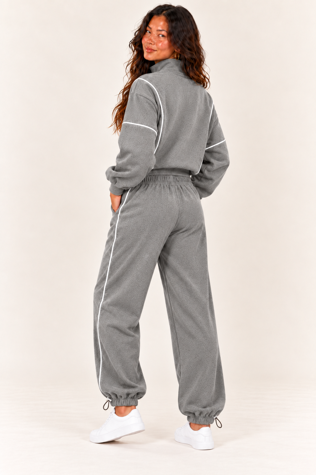 Women’s Oversized Quarter-Zip Two-Piece Set.