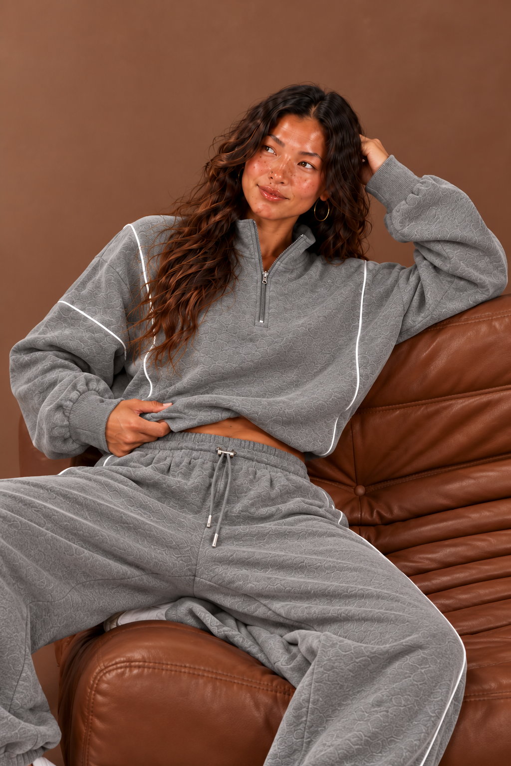 Women’s Oversized Quarter-Zip Two-Piece Set.