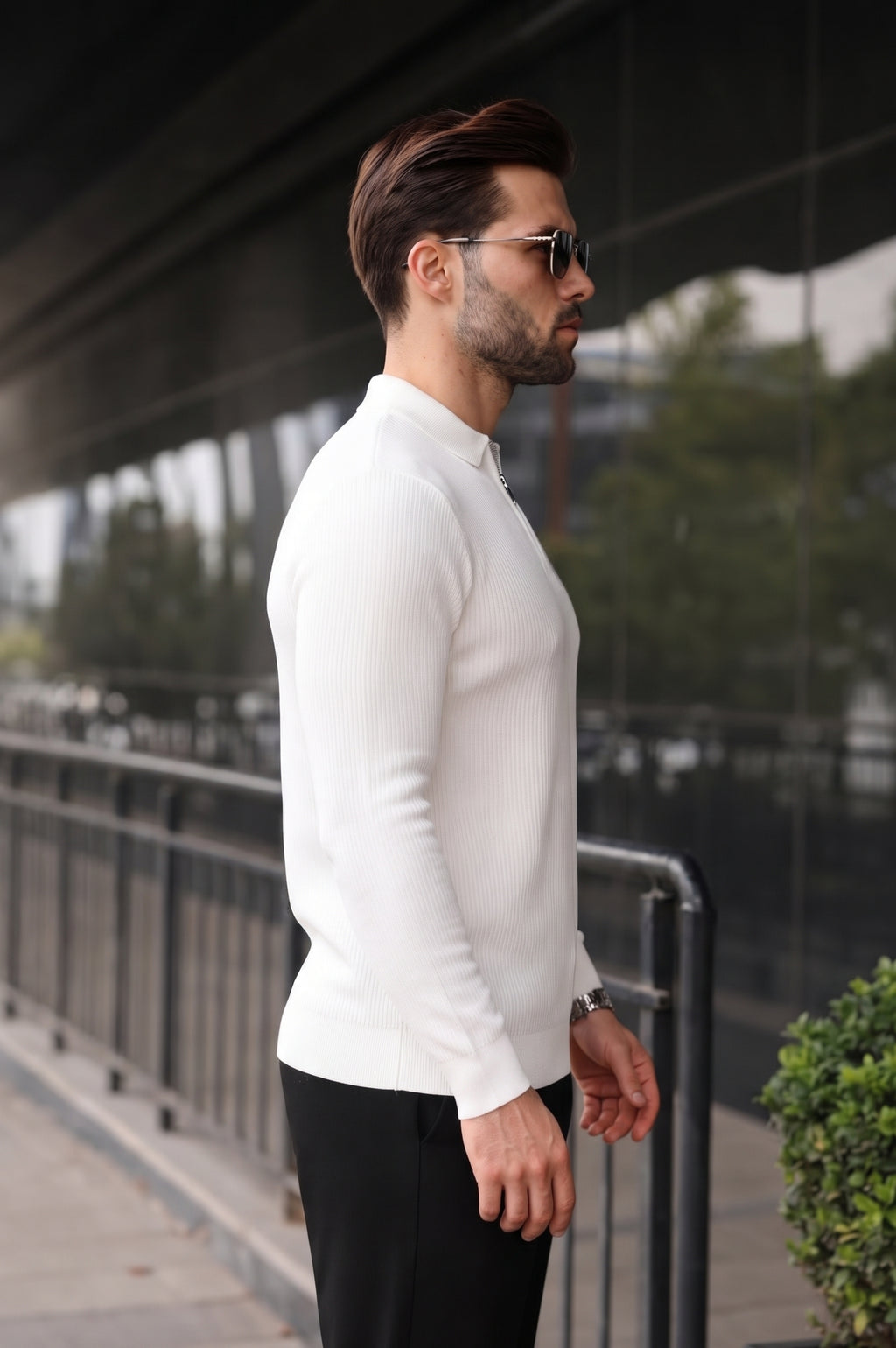 Men’s Long-Sleeve Quarter-Zip Knit Sweater