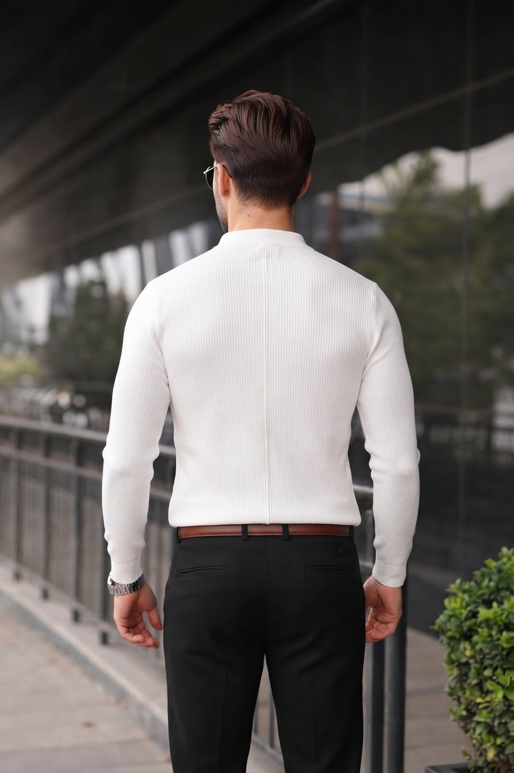 Men’s Long-Sleeve Quarter-Zip Knit Sweater